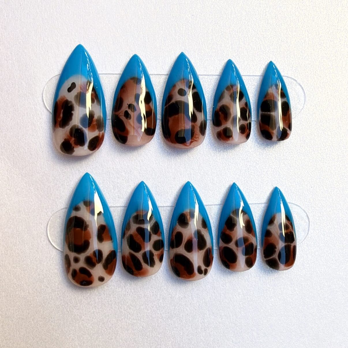 Electric blue animal print frenchies 🐆