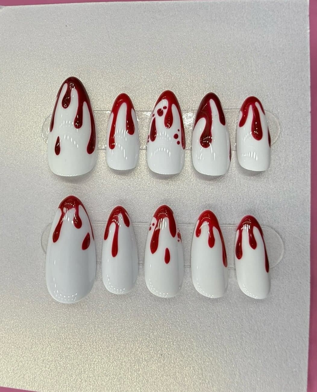 Halloween themed bloody nails🩸