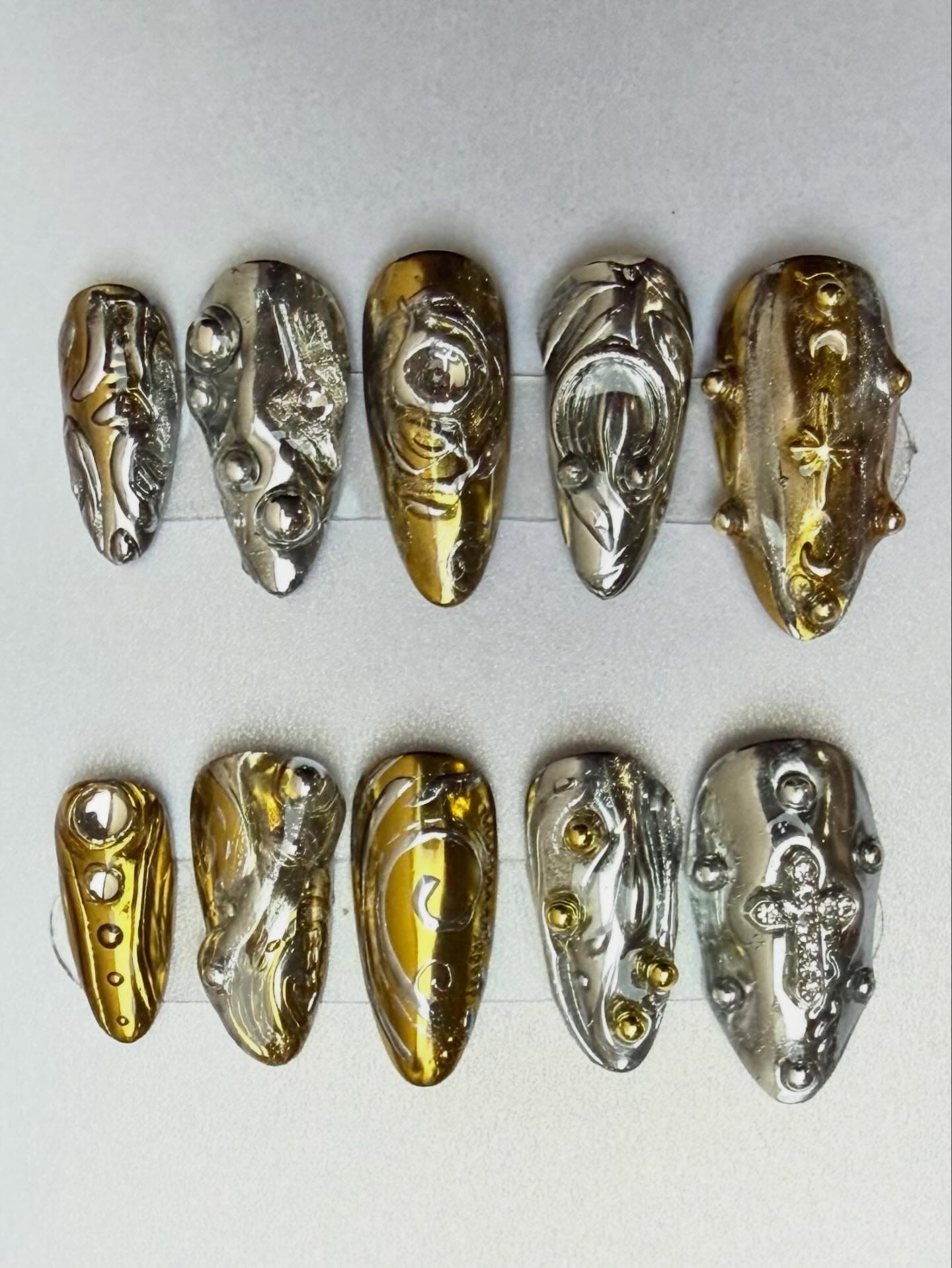 Mixed metals ⚜️ gold & silver chrome